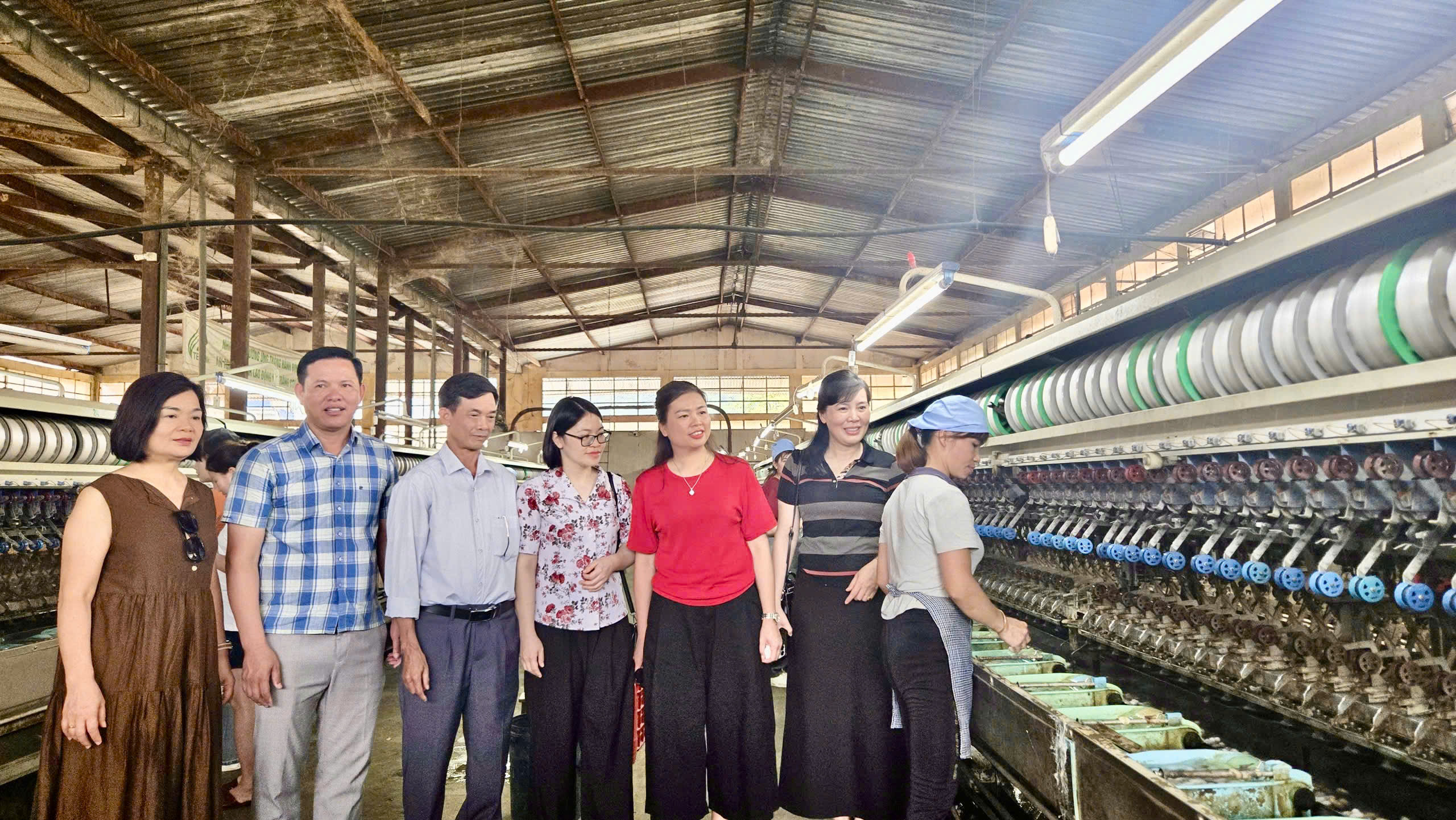 Đoàn công tác Hội LHPN tỉnh Cao Bằng học tập và trao đổi kinh nghiệm tại phường Mộc Châu
