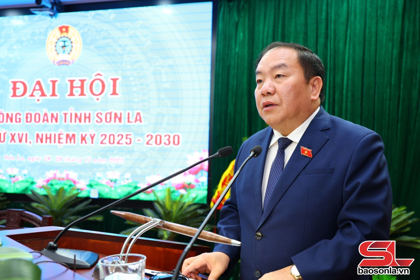 Xây dựng tổ chức Công đoàn vững mạnh, đáp ứng yêu cầu nhiệm vụ trong giai đoạn mới