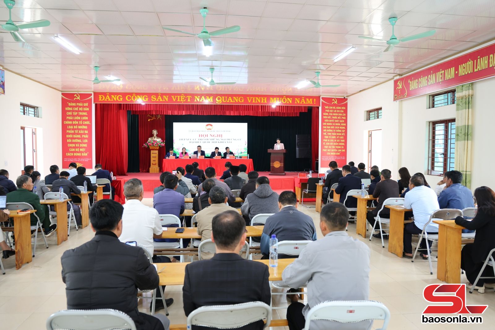 Cử tri gửi gắm niềm tin vào các ứng cử viên đại biểu Quốc hội