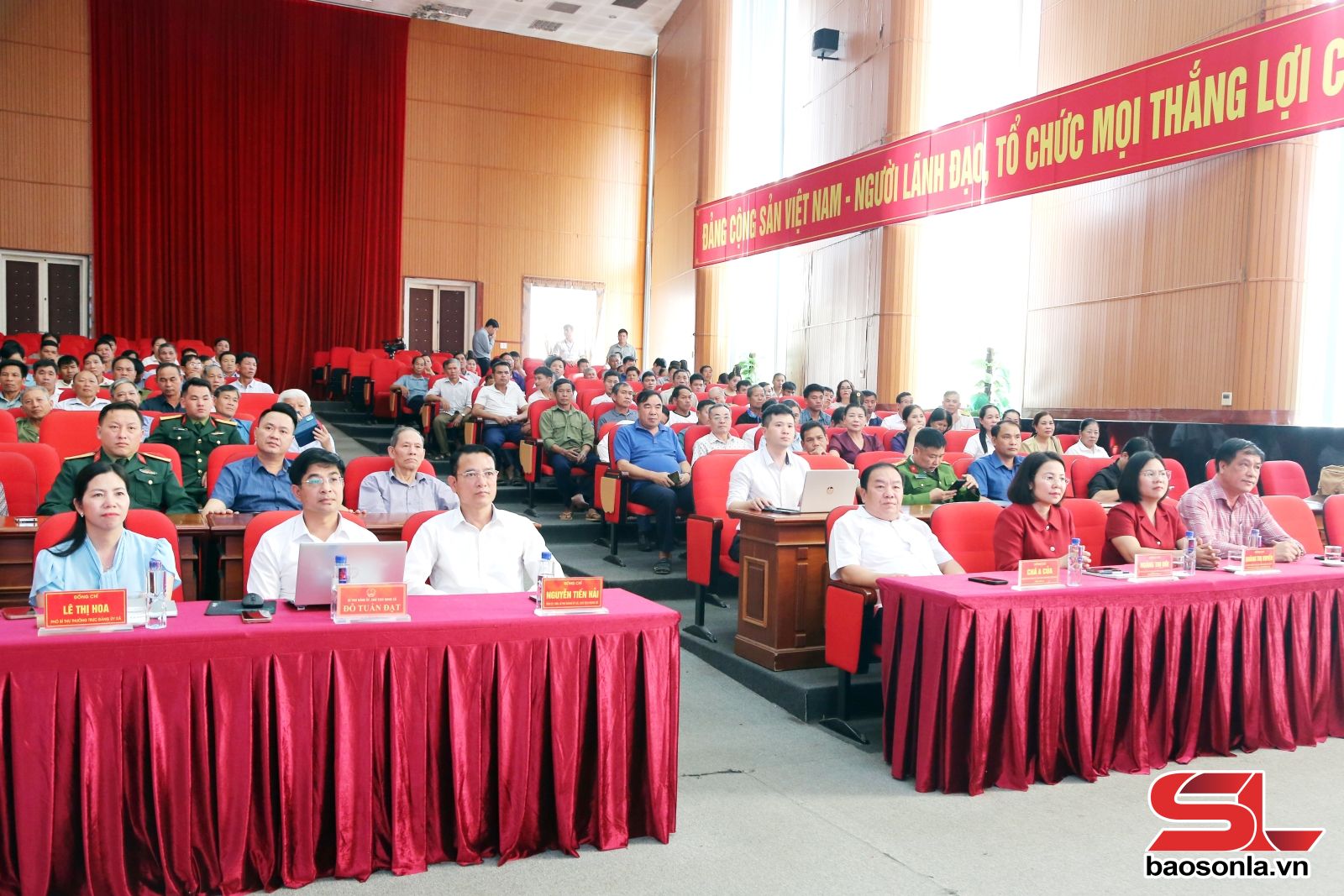 Khẳng định trách nhiệm trước cử tri