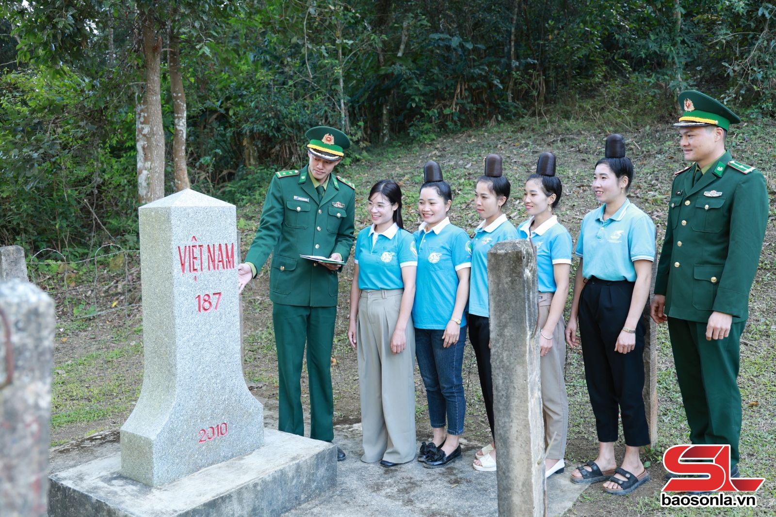 Ứng dụng công nghệ số và đồng hành cùng phụ nữ biên cương